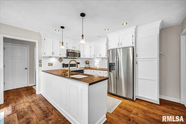 $224,000 | 801 West 3rd Street, Delavan, IL 61734