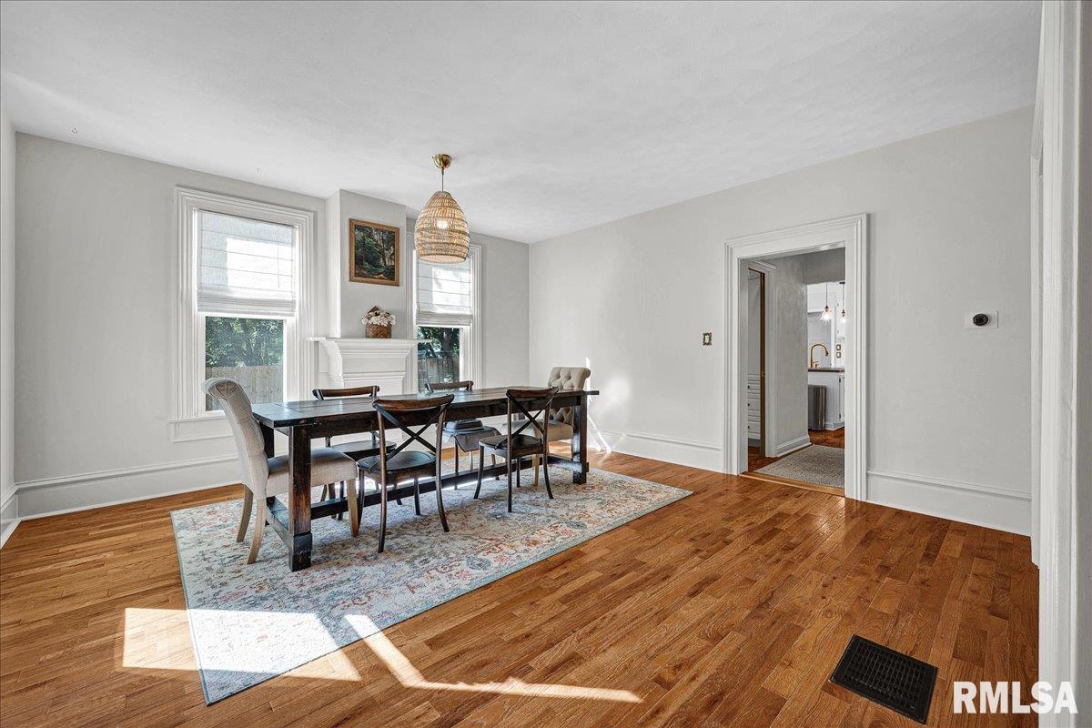 801 West 3rd Street Delavan, IL 61734 - Photo 8 of 45