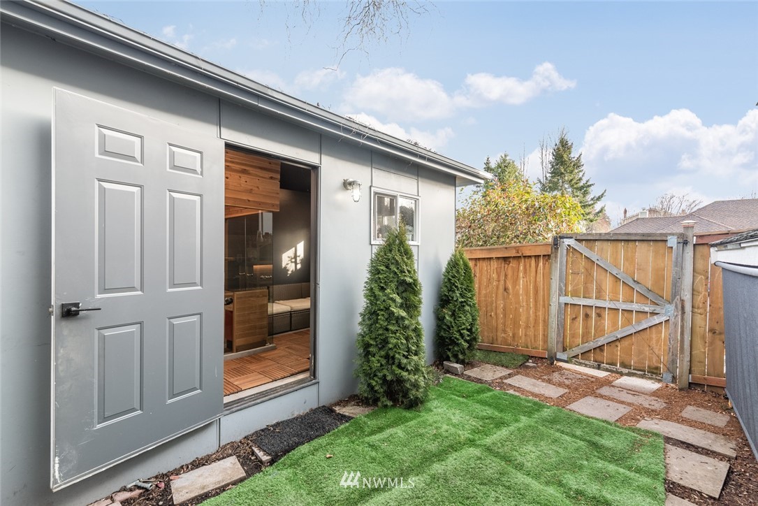 4614 Southwest 327th Place Federal Way, WA 98023 - Photo 23 of 40