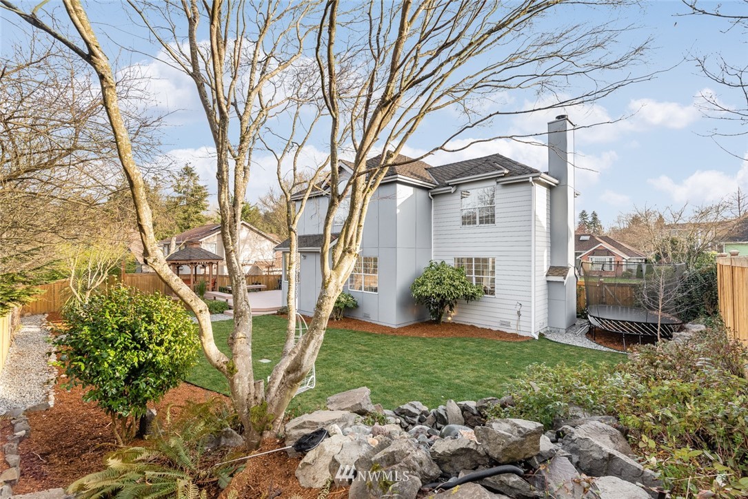 4614 Southwest 327th Place Federal Way, WA 98023 - Photo 5 of 40