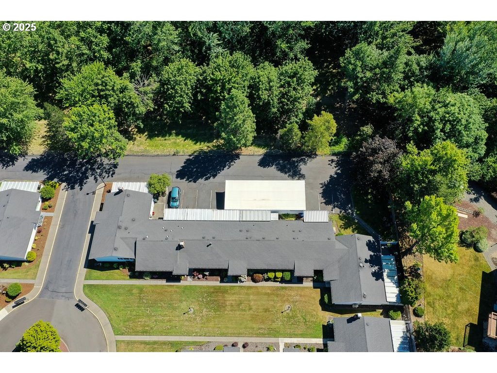 569 Northeast Fleming Avenue Gresham, OR 97030 - Photo 26 of 32 an aerial view of a house with a garden