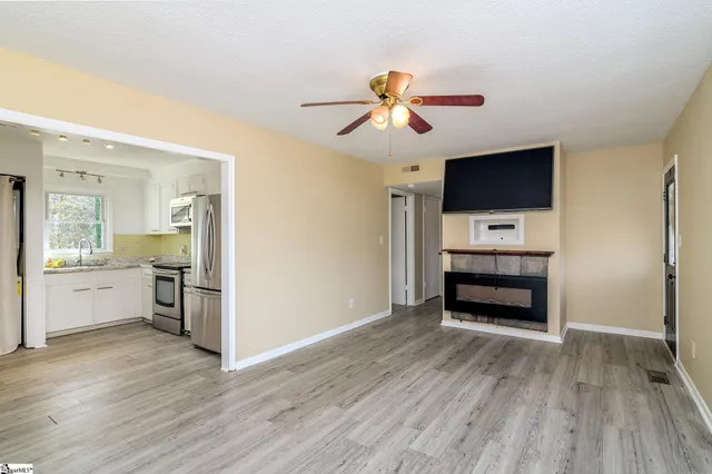 $200,000 | 116 Johnson Street, Duncan, SC 29334