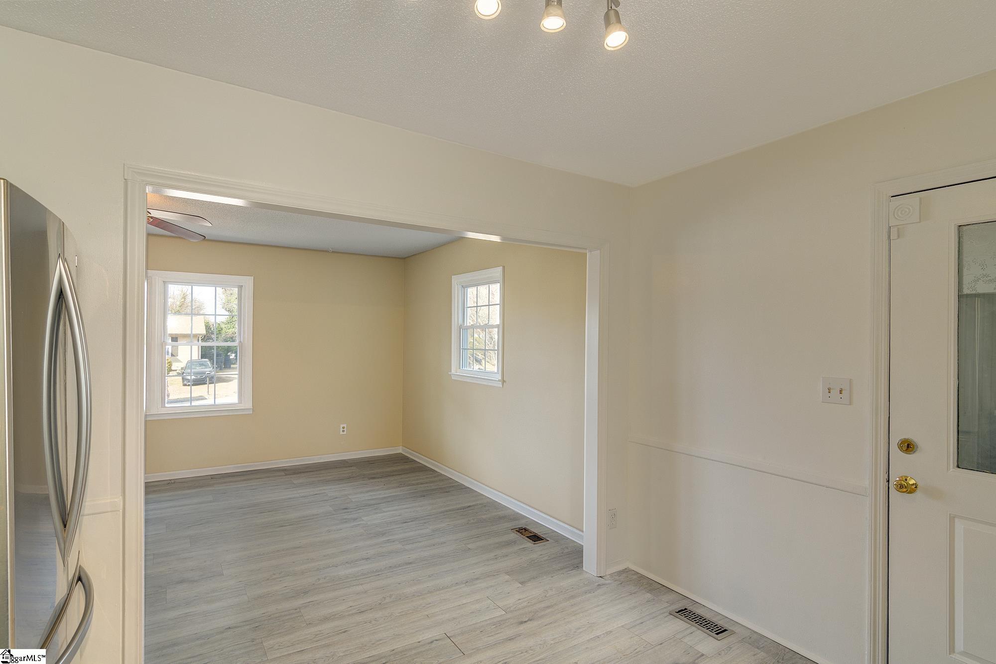 116 Johnson Street Duncan, SC 29334 - Photo 17 of 36