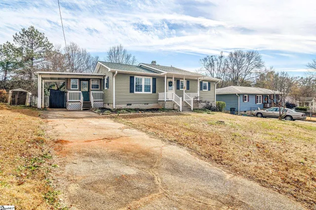 $200,000 | 116 Johnson Street, Duncan, SC 29334