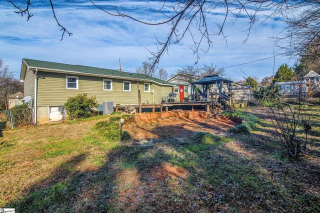 $200,000 | 116 Johnson Street, Duncan, SC 29334