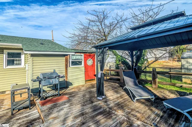 $200,000 | 116 Johnson Street, Duncan, SC 29334