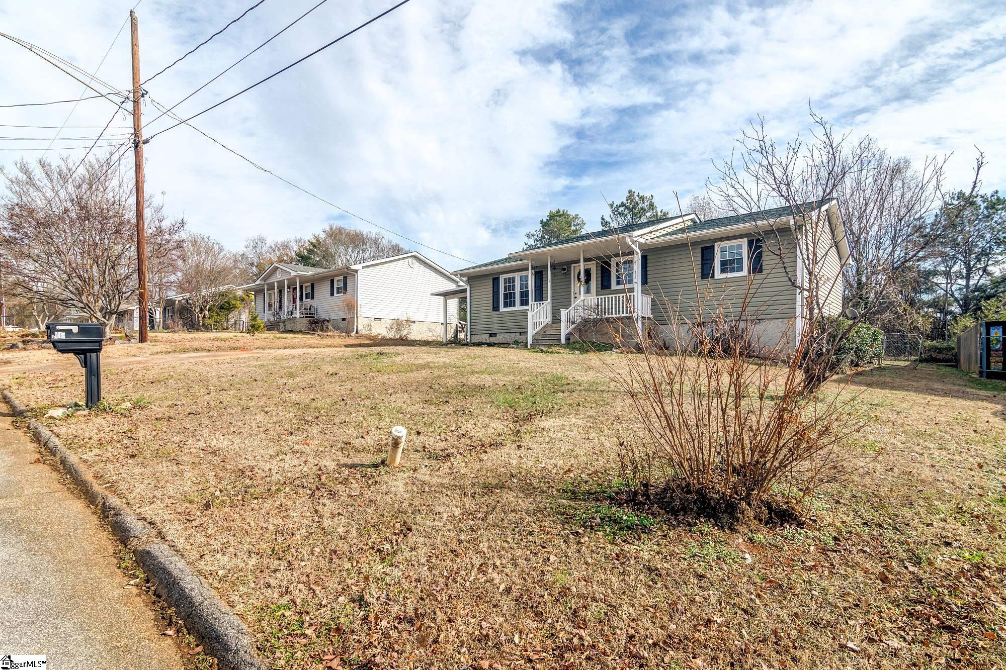 116 Johnson Street Duncan, SC 29334 - Photo 4 of 36