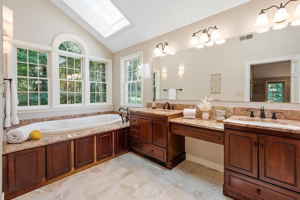 123 Oak Knoll Road Carlisle, MA 01741 - Photo 23 of 41