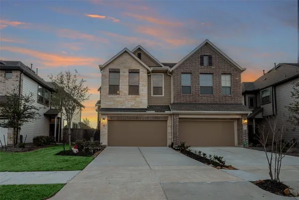 $2,800 | 15027 Red Dam Trail, Cypress, TX 77433