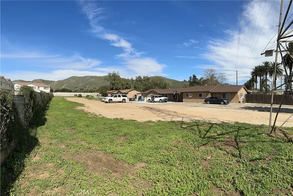$1,550,000 | 9085 Bellegrave Avenue, Jurupa Valley, CA 92509