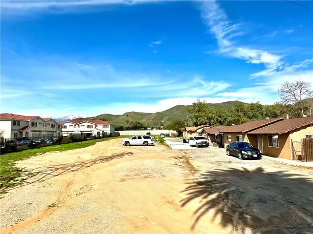 $1,550,000 | 9085 Bellegrave Avenue, Jurupa Valley, CA 92509