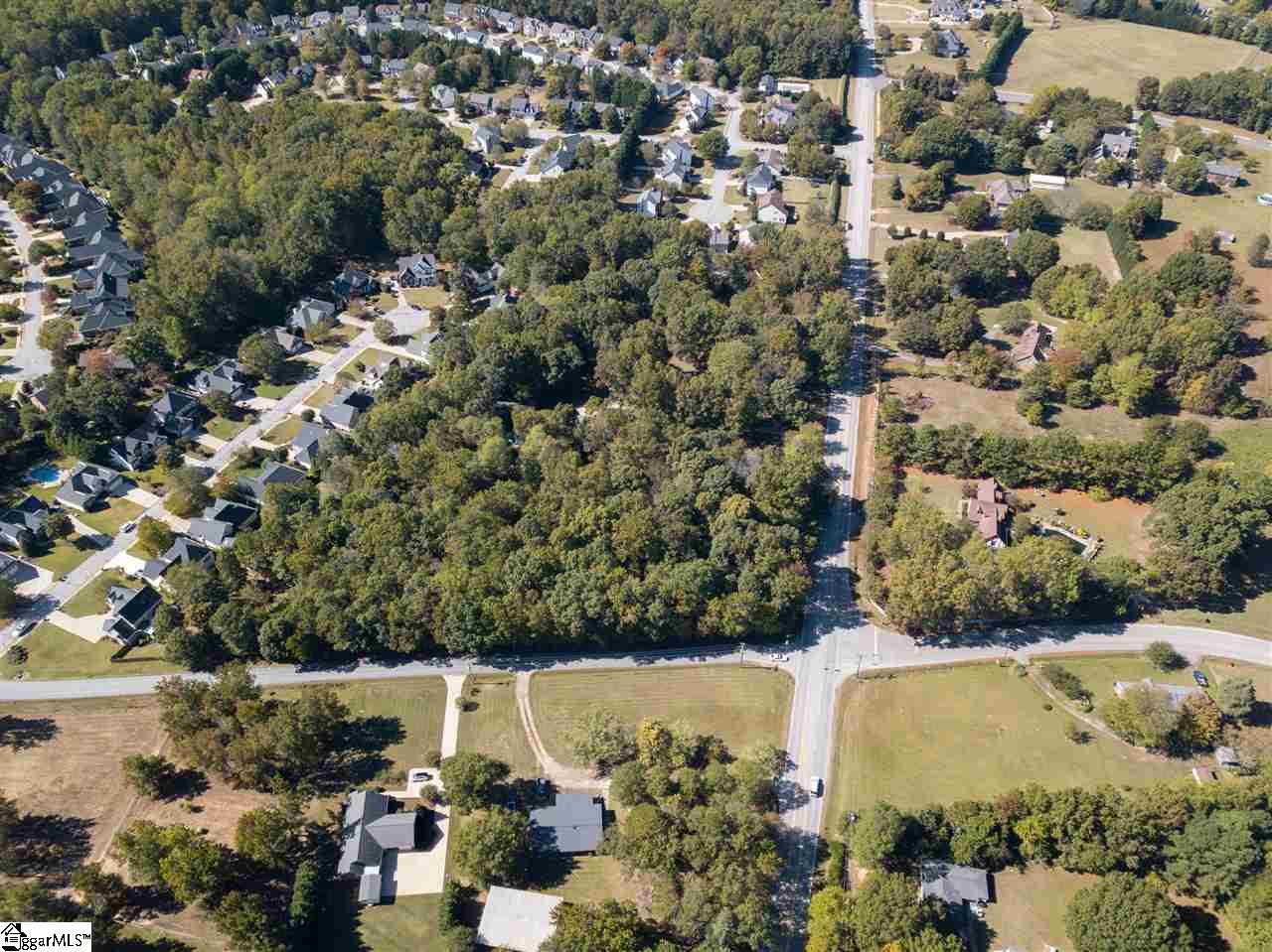 2423 Roper Mountain Road Simpsonville, SC 29681 - Photo 3 of 8 Gallery Image 3