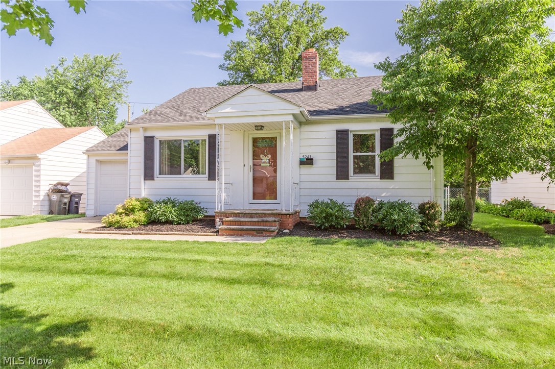 5243 Bridgewater Road Lyndhurst, OH 44124 - Photo 19 of 20