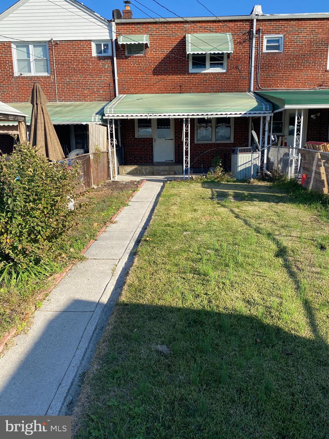 1852 Church Road Baltimore, MD 21222 - Photo 20 of 23 fenced in yard