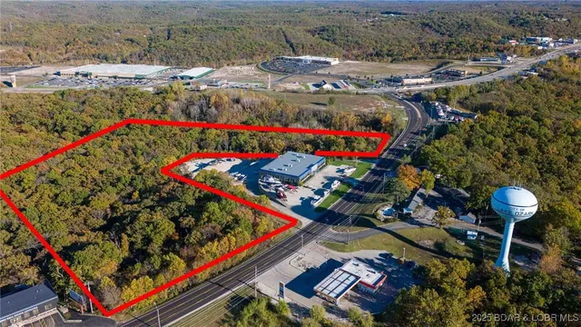 $949,000 | Bagnell Dam Blvd Lake, Lake Ozark, MO 65049