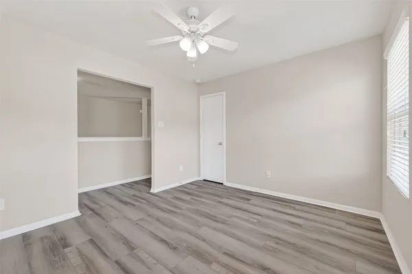 $2,595 | 19038 Winding Stream Lane, Houston, TX 77084