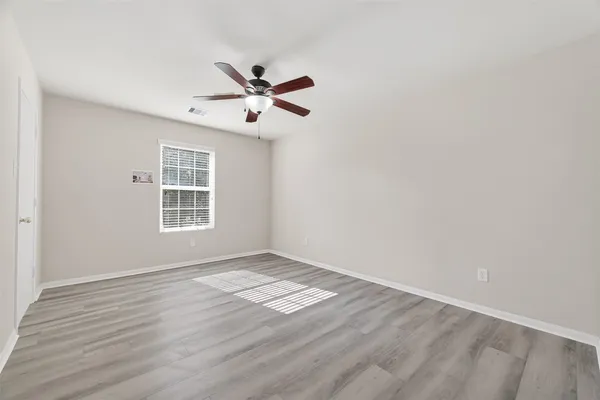 $2,595 | 19038 Winding Stream Lane, Houston, TX 77084