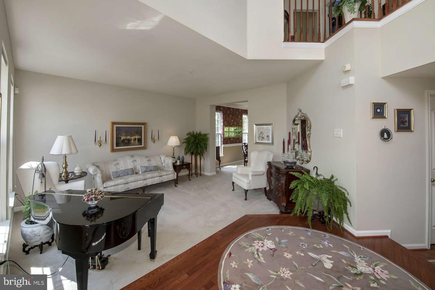 12402 Spring Ridge Court Laurel, MD 20708 - Photo 14 of 30 Living Room