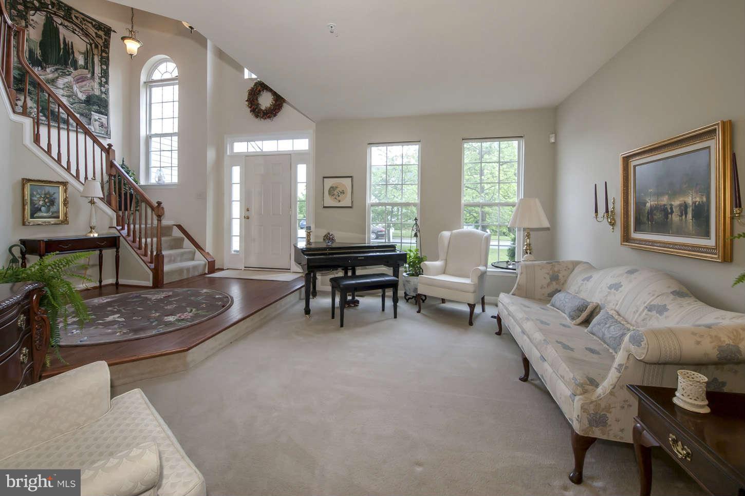 12402 Spring Ridge Court Laurel, MD 20708 - Photo 17 of 30 Living Room