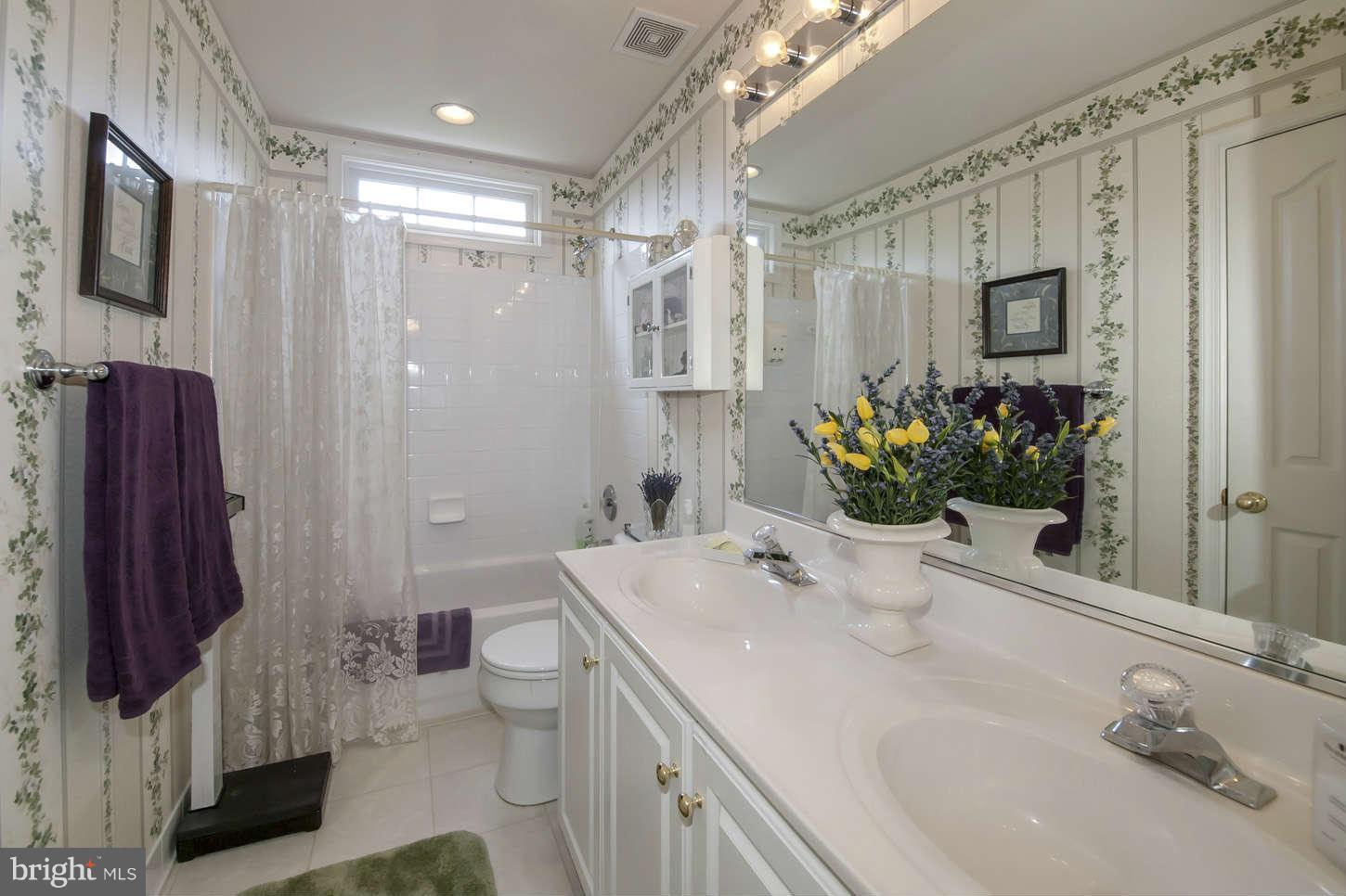 12402 Spring Ridge Court Laurel, MD 20708 - Photo 26 of 30 Bath