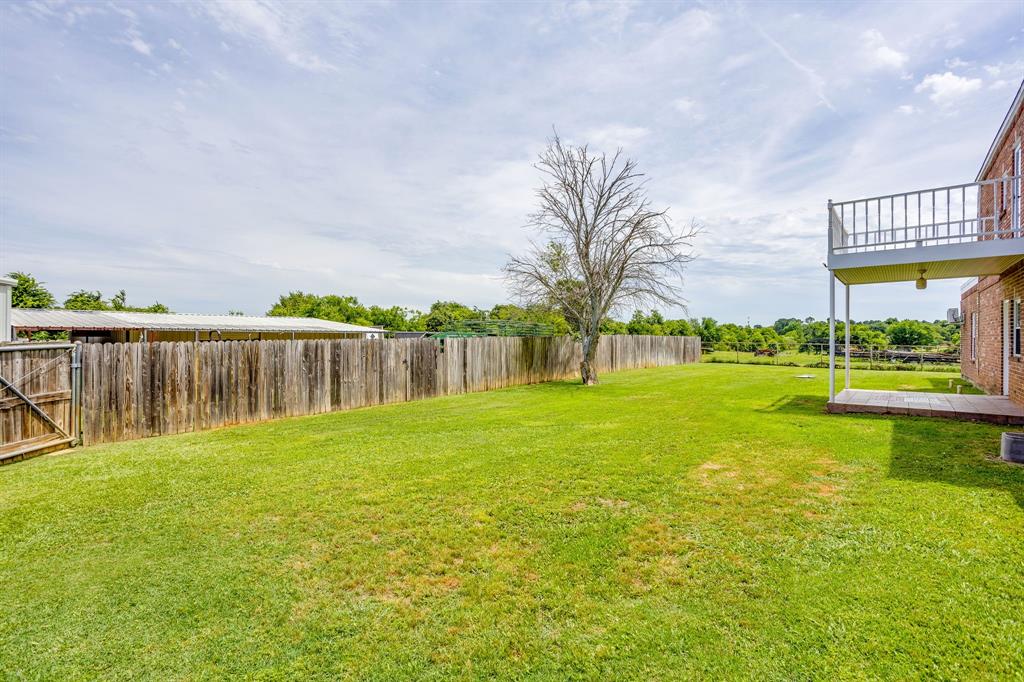 807 Caddo Road Joshua, TX 76058 - Photo 31 of 40