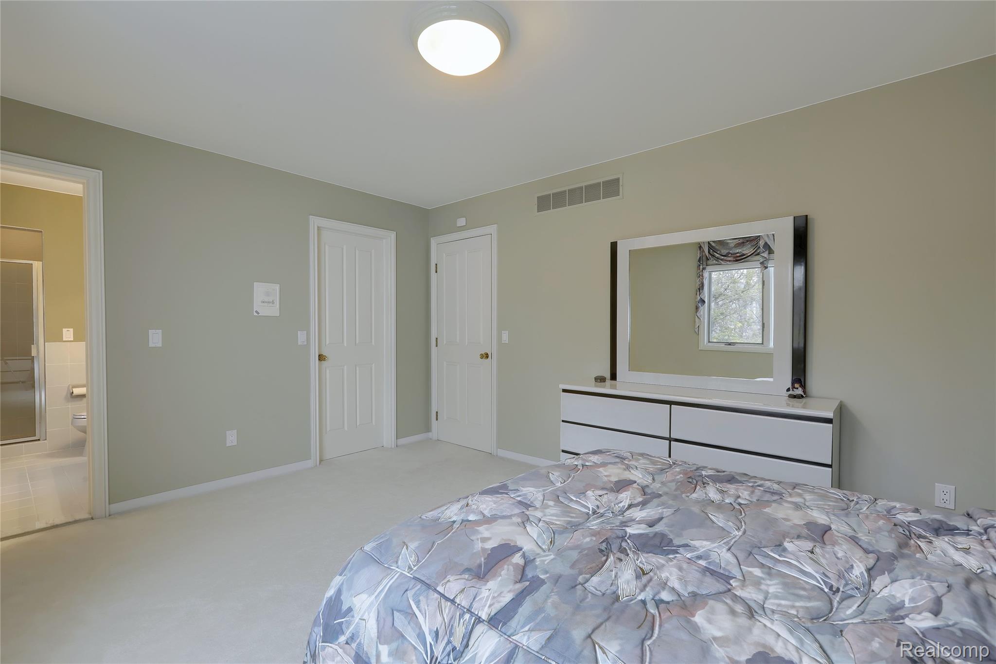 1721 Archers Pointe Rochester, MI 48306 - Photo 45 of 58 Bedroom