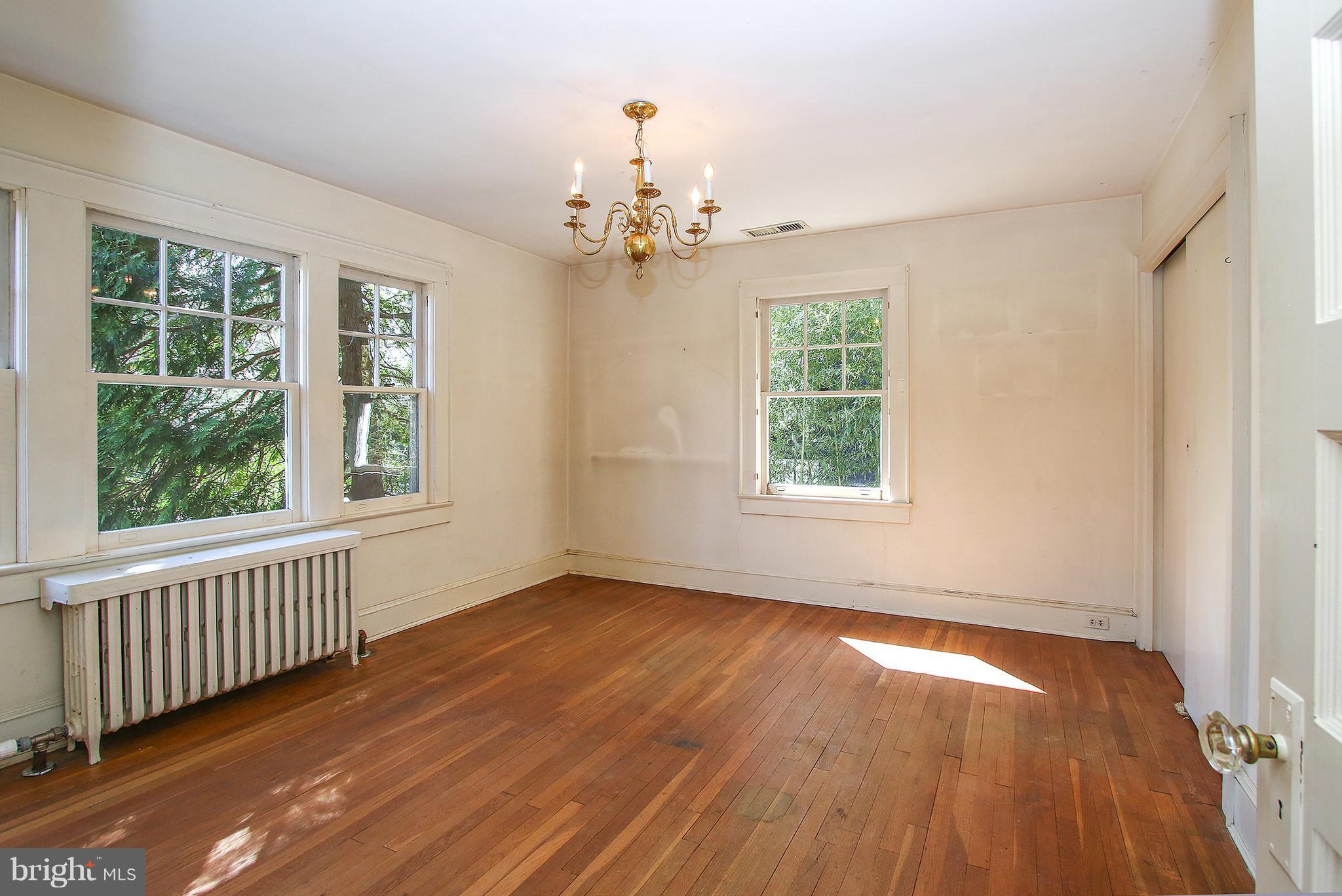 5914 Broad Branch Road Northwest Washington, DC 20015 - Photo 14 of 30 Interior (General)