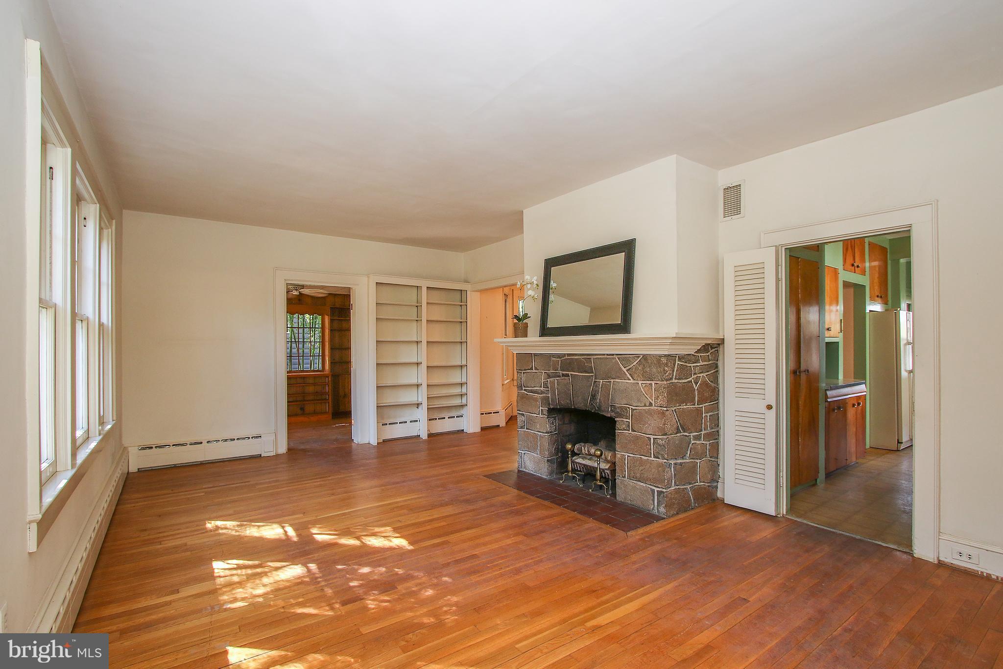 5914 Broad Branch Road Northwest Washington, DC 20015 - Photo 3 of 30 Interior (General)