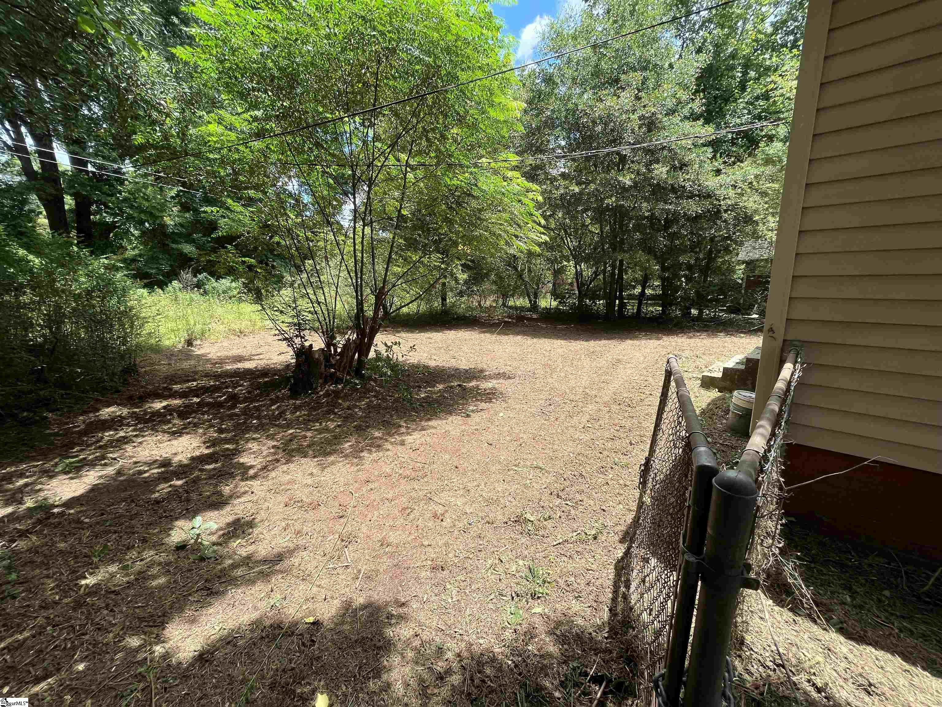 515 Mildred Street Anderson, SC 29621 - Photo 3 of 4