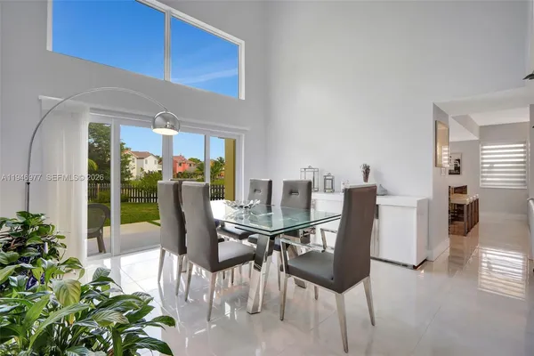 $5,900 | 15481 Southwest 47th Terrace, Unit 15481, Miami, FL 33185