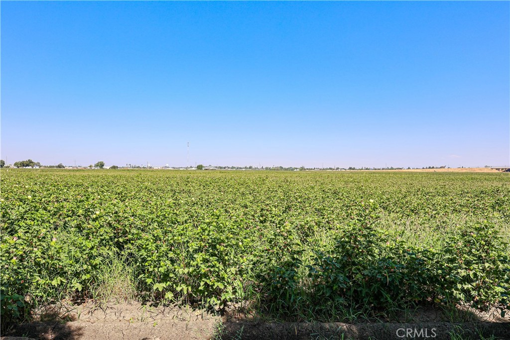 1-2 Henry Street Merced, CA 95341 - Photo 22 of 23 a view of a large green field