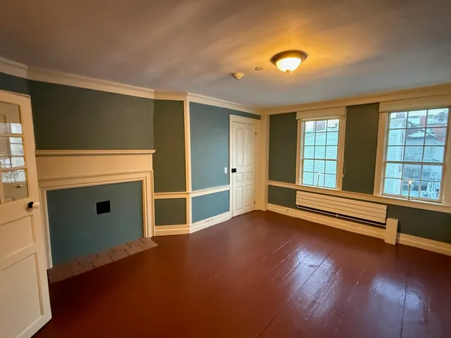 $2,900 | 72 Jefferson Street, Portsmouth, NH 03801