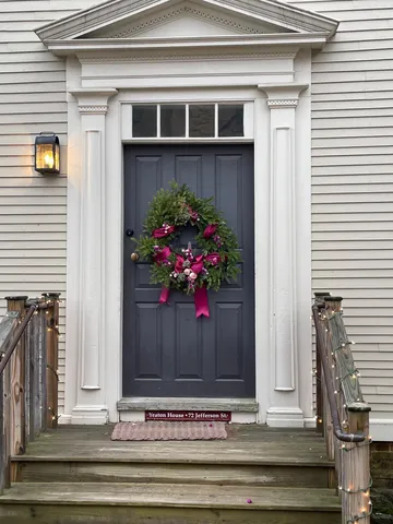 $2,900 | 72 Jefferson Street, Portsmouth, NH 03801