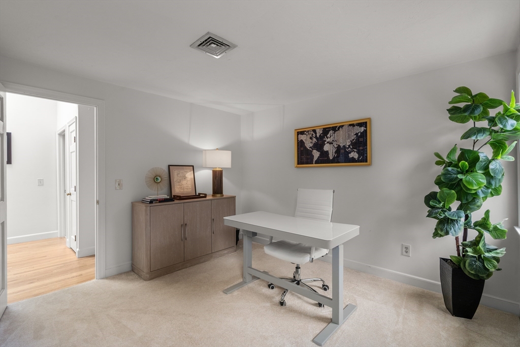 322 Concord Road Wayland, MA 01778 - Photo 24 of 35