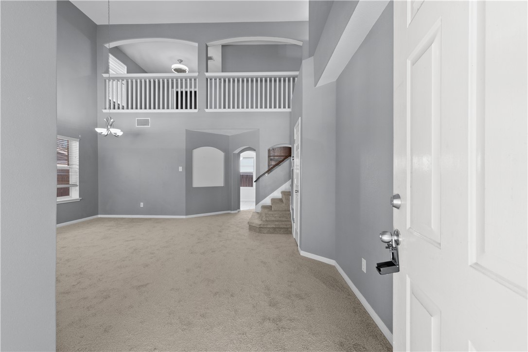 1533 Lorson Loop Round Rock, TX 78665 - Photo 3 of 27