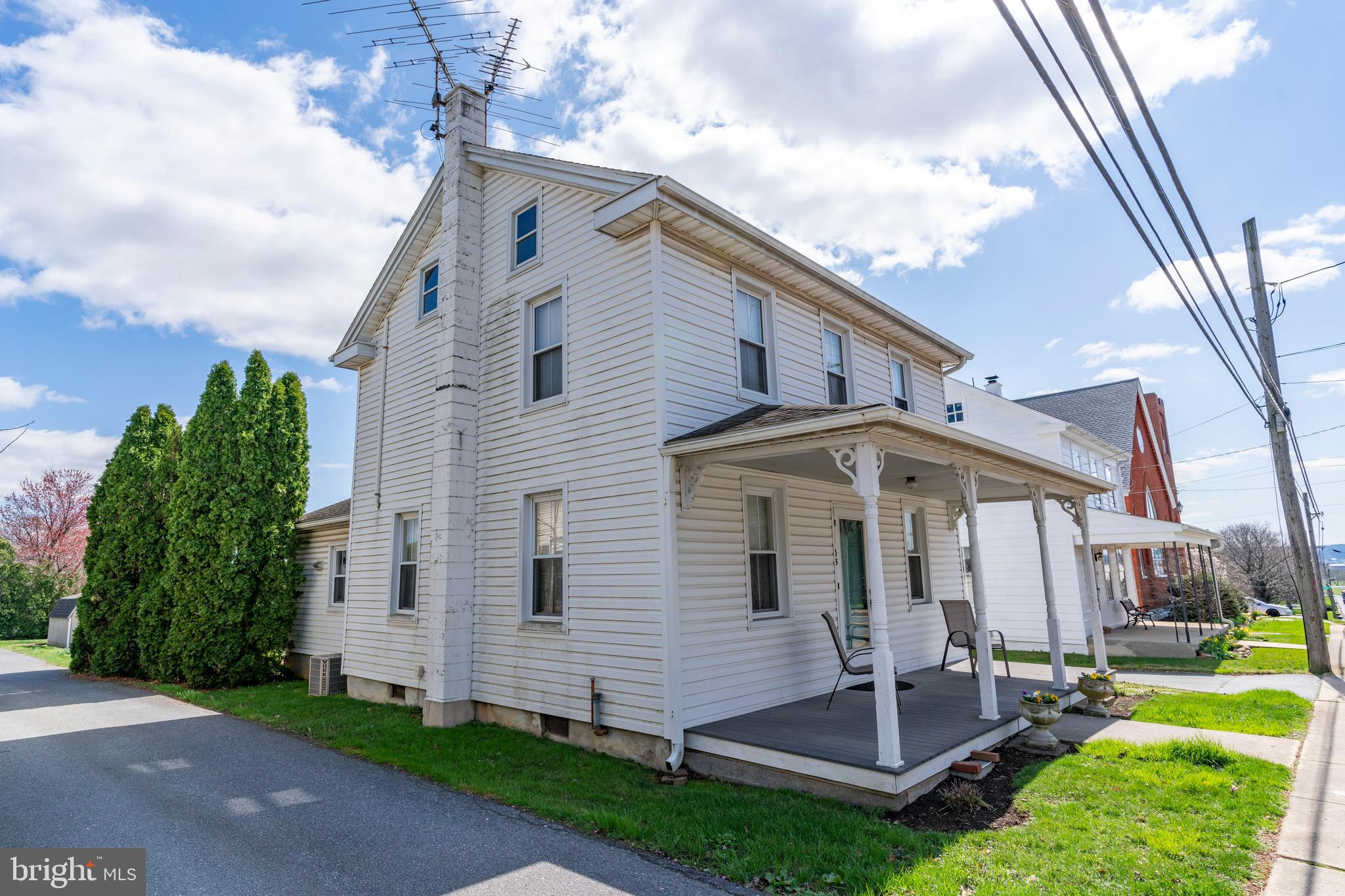 35 Queen Road Gordonville, PA 17529 - Photo 2 of 41 Gallery Image 2
