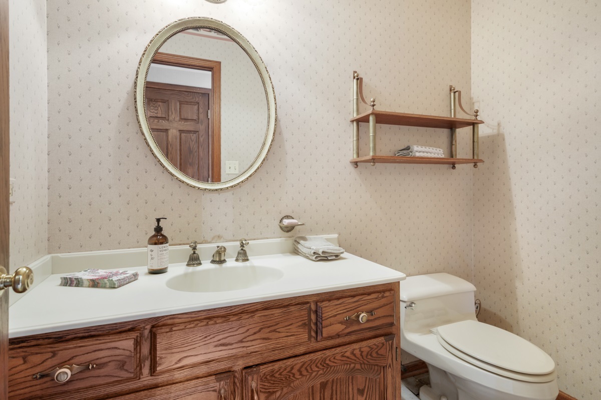 8N258 Brierwood Road Elgin, IL 60124 - Photo 15 of 43