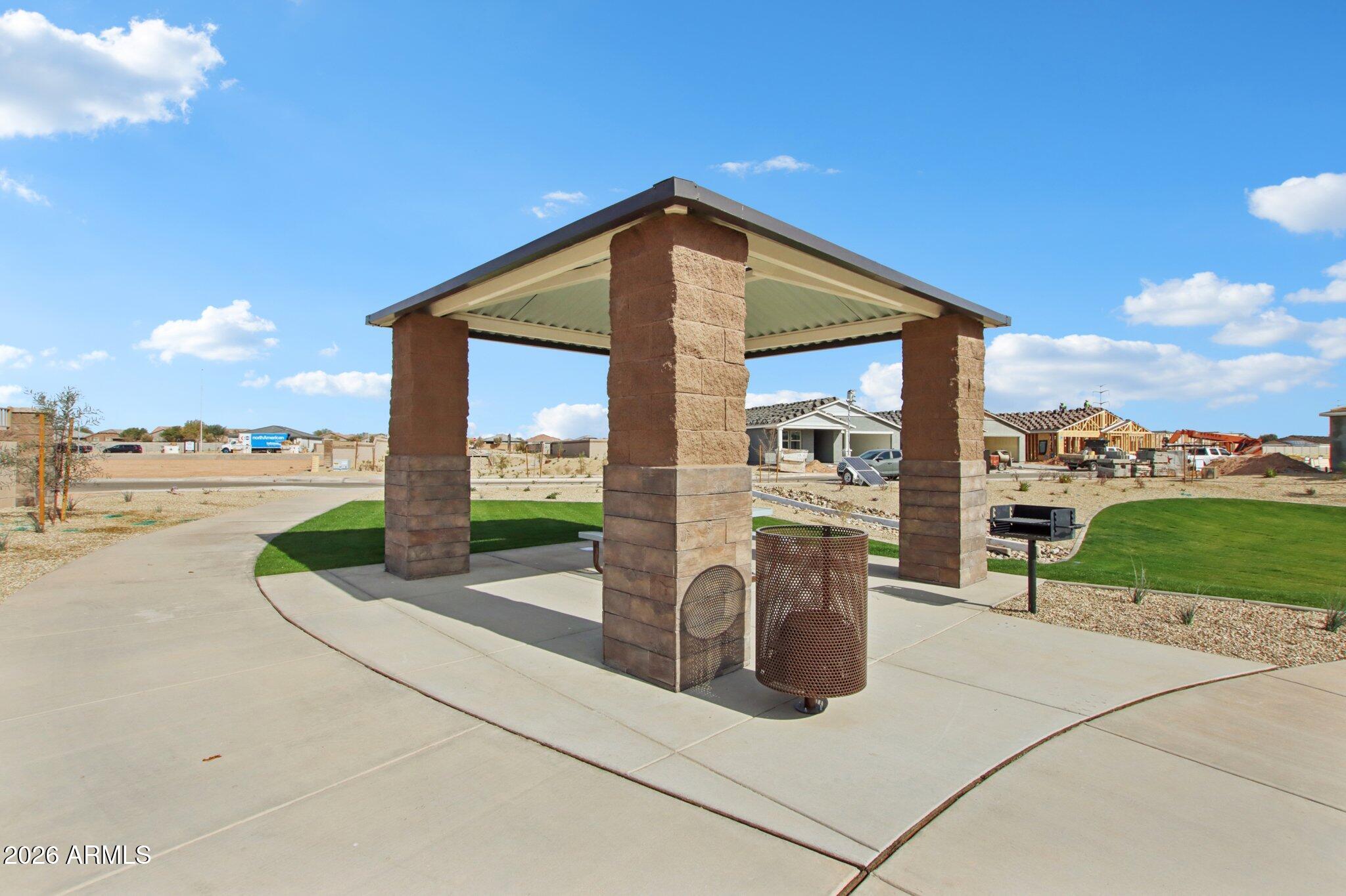 9638 West Gaby Road Tolleson, AZ 85353 - Photo 8 of 13 44-web-or-mls-W Luxton Ln-905
