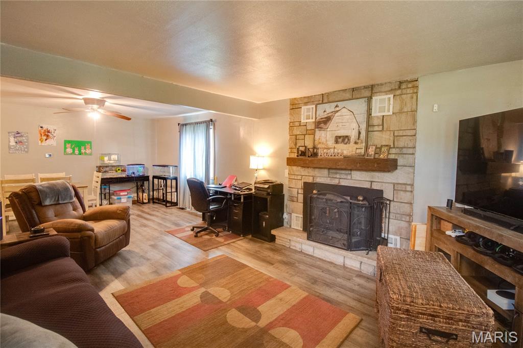 313 East Charles Street Medora, IL 62063 - Photo 17 of 34