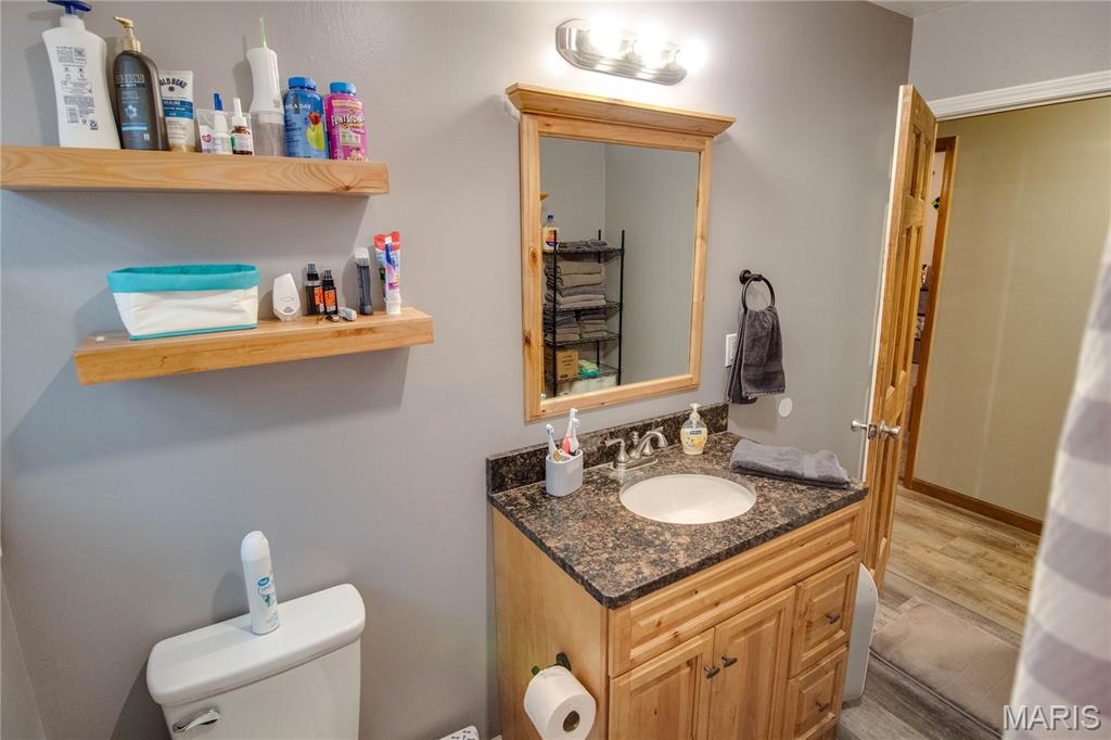 313 East Charles Street Medora, IL 62063 - Photo 23 of 34