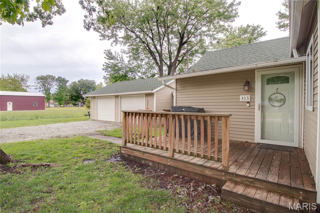 313 East Charles Street Medora, IL 62063 - Photo 8 of 34