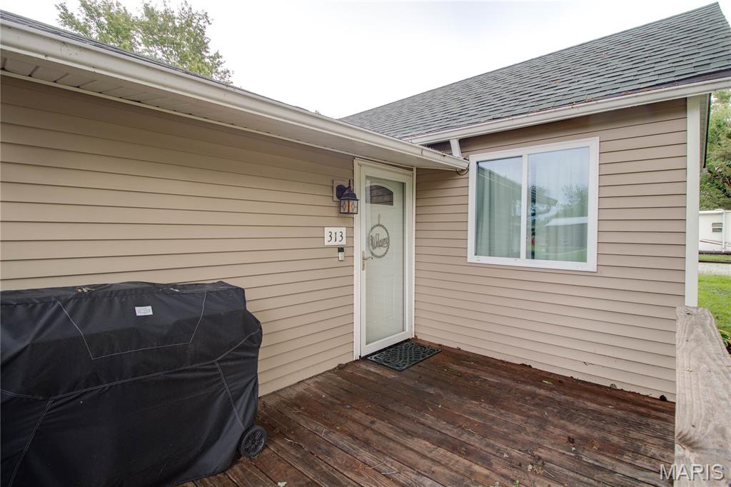 313 East Charles Street Medora, IL 62063 - Photo 9 of 34