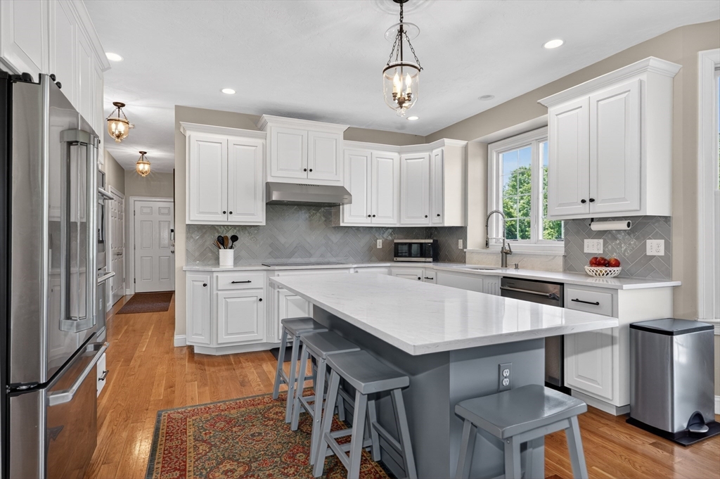 27 Autumn Ridge Road Berlin, MA 01503 - Photo 13 of 42