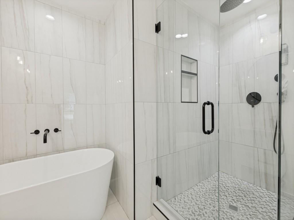 6716 Roundrock Road Dallas, TX 75248 - Photo 25 of 36