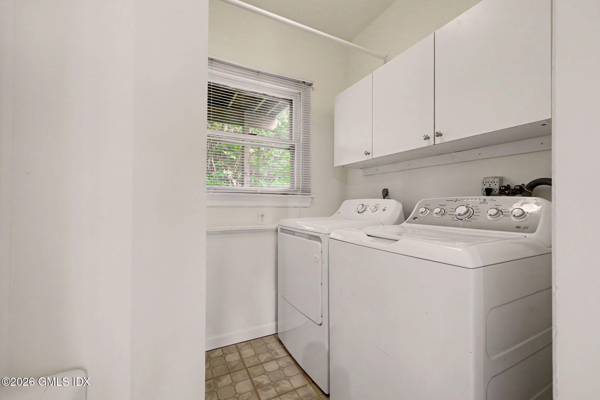 32 Chapel Street, Unit 1 Greenwich, CT 06831 - Photo 9 of 21 Laundry Room
