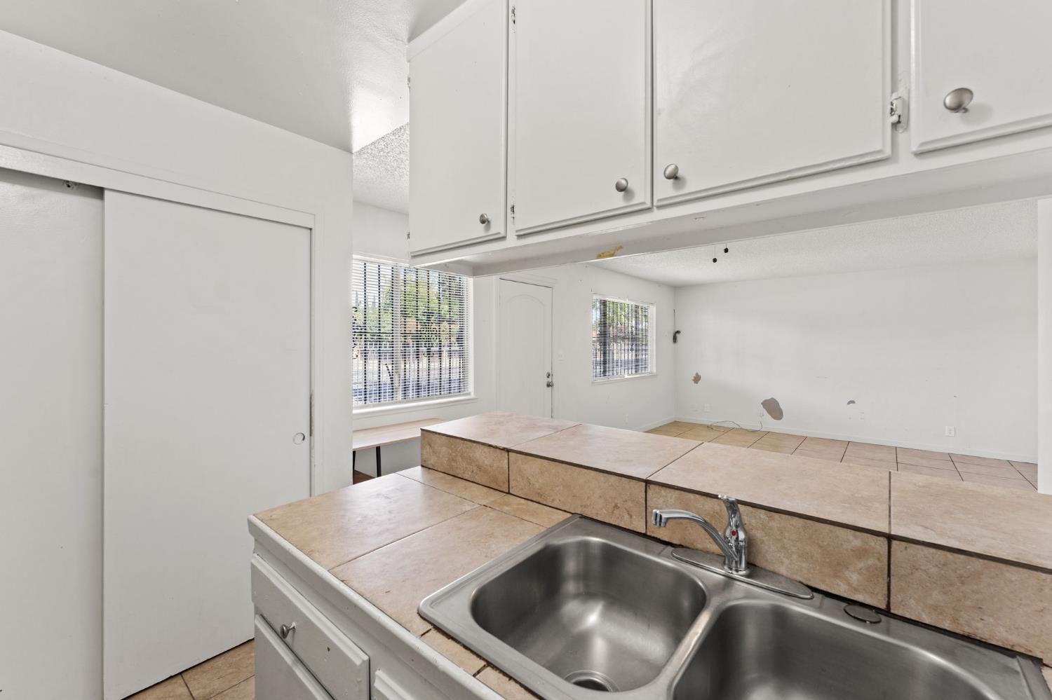 414 East Bianchi Road, Unit 1 Stockton, CA 95207 - Photo 11 of 18