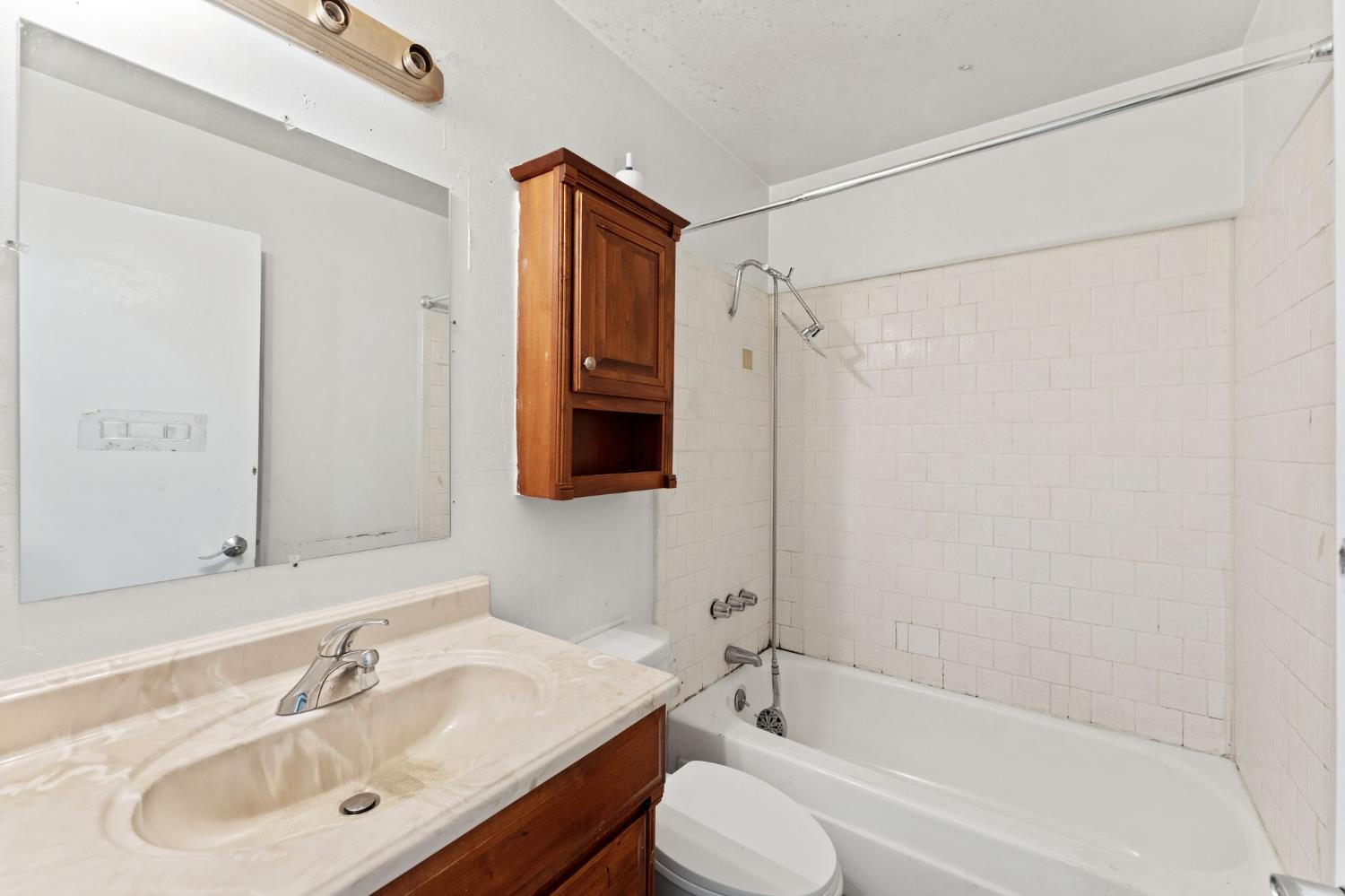 414 East Bianchi Road, Unit 1 Stockton, CA 95207 - Photo 15 of 18