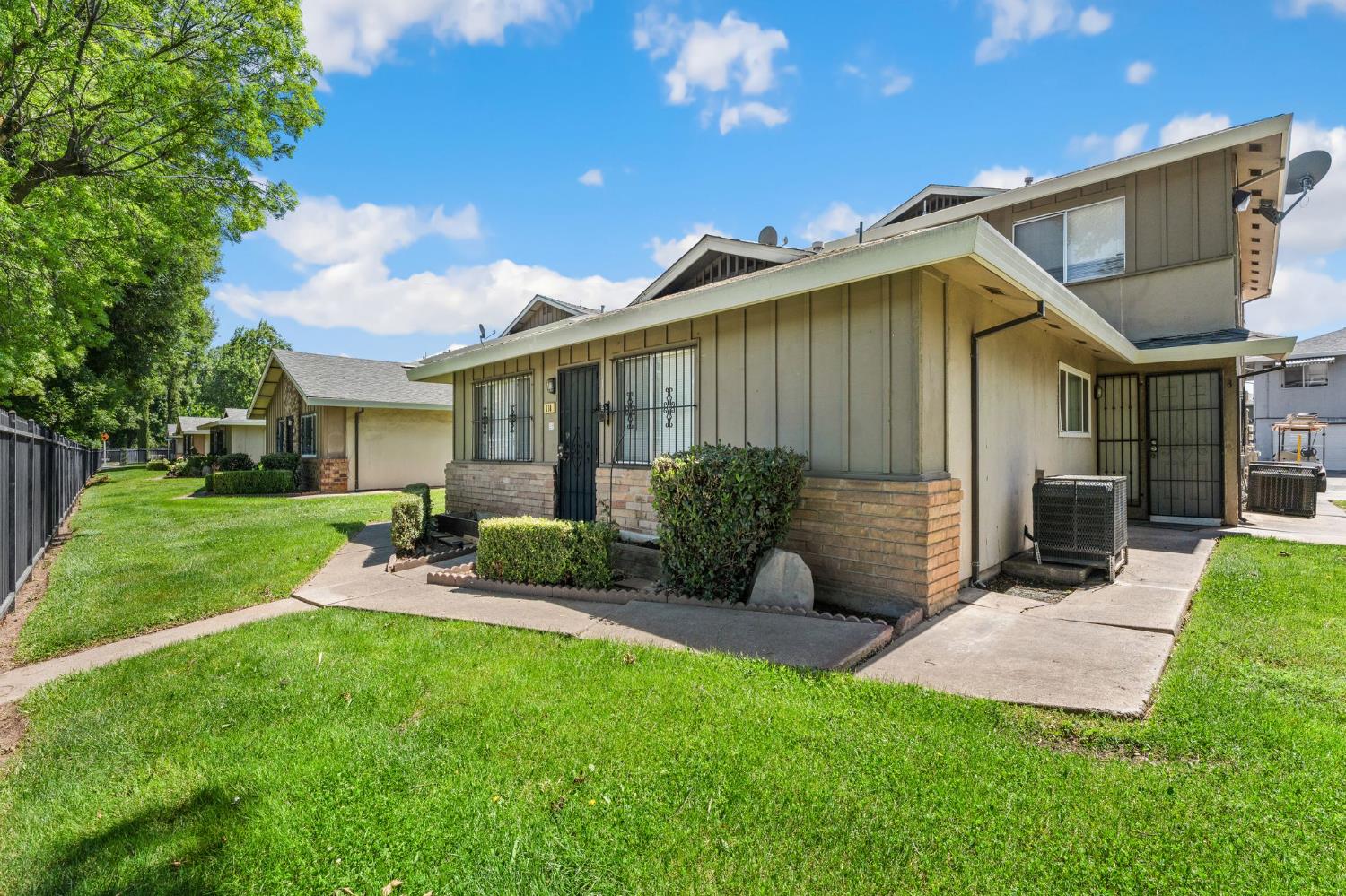 414 East Bianchi Road, Unit 1 Stockton, CA 95207 - Photo 2 of 18