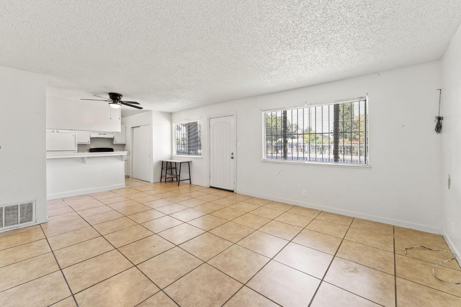 414 East Bianchi Road, Unit 1 Stockton, CA 95207 - Photo 7 of 18