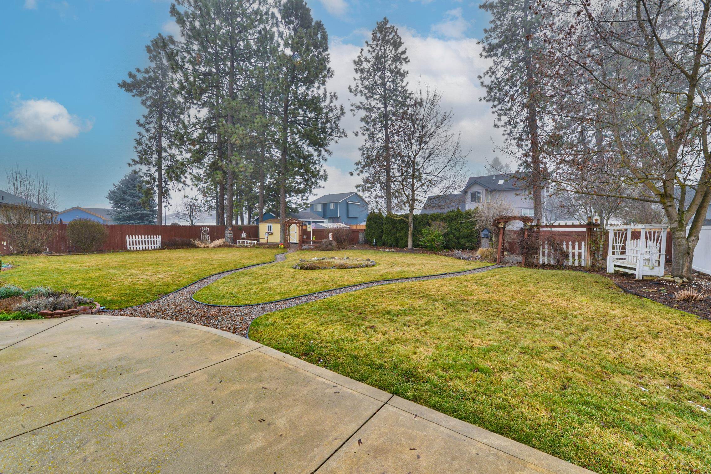 3912 East Siskin Lane Mead, WA 99021 - Photo 19 of 32